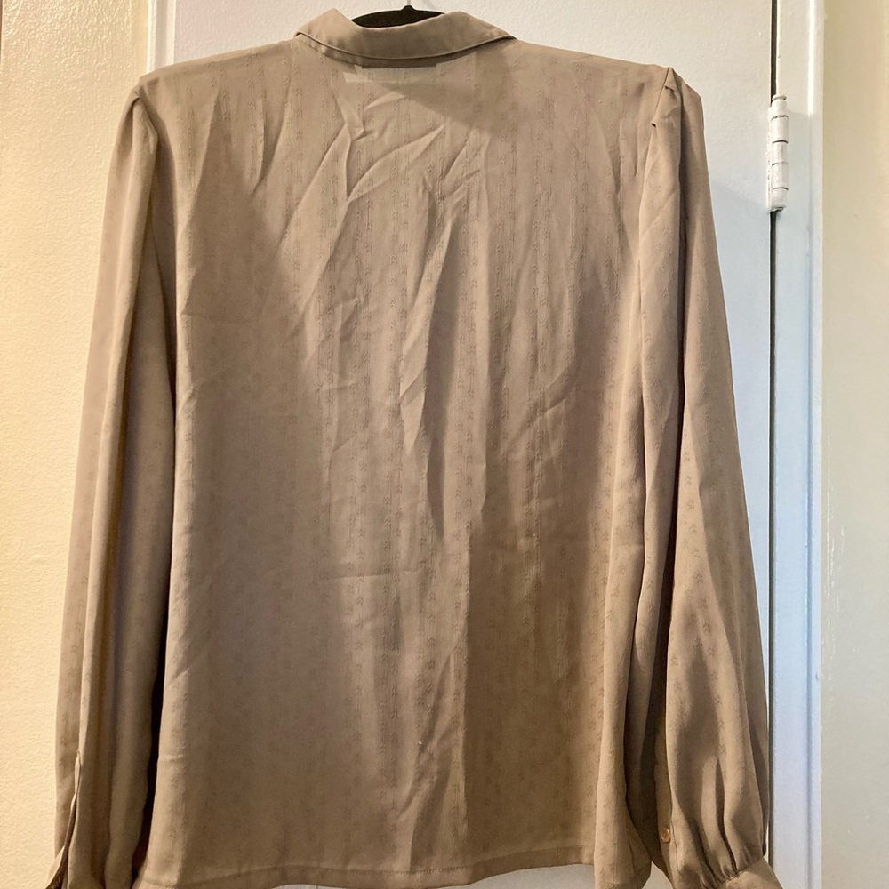 Vintage Jean de Pierre Soft Brown Front Detail Blouse - Picture 7 of 12